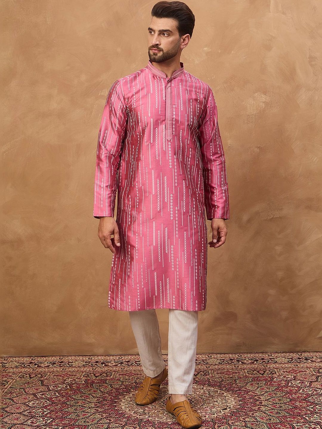 Men Pink Silk Blend Geometric Printed Straight Kurta With Pant Set-MKSET1533