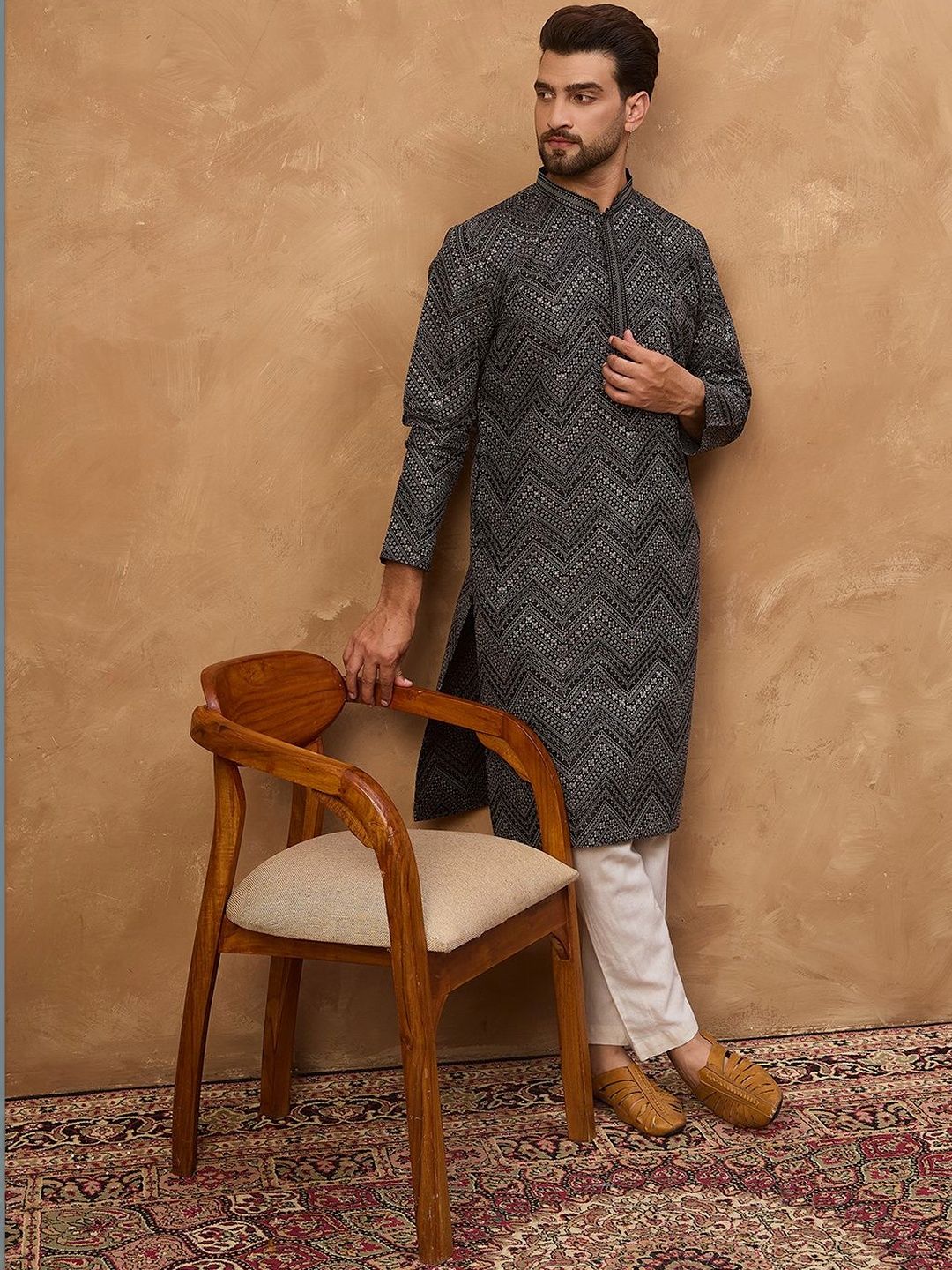 Men Black Silk Blend Geometric Printed Straight Kurta With Pant Set-MKSET1520