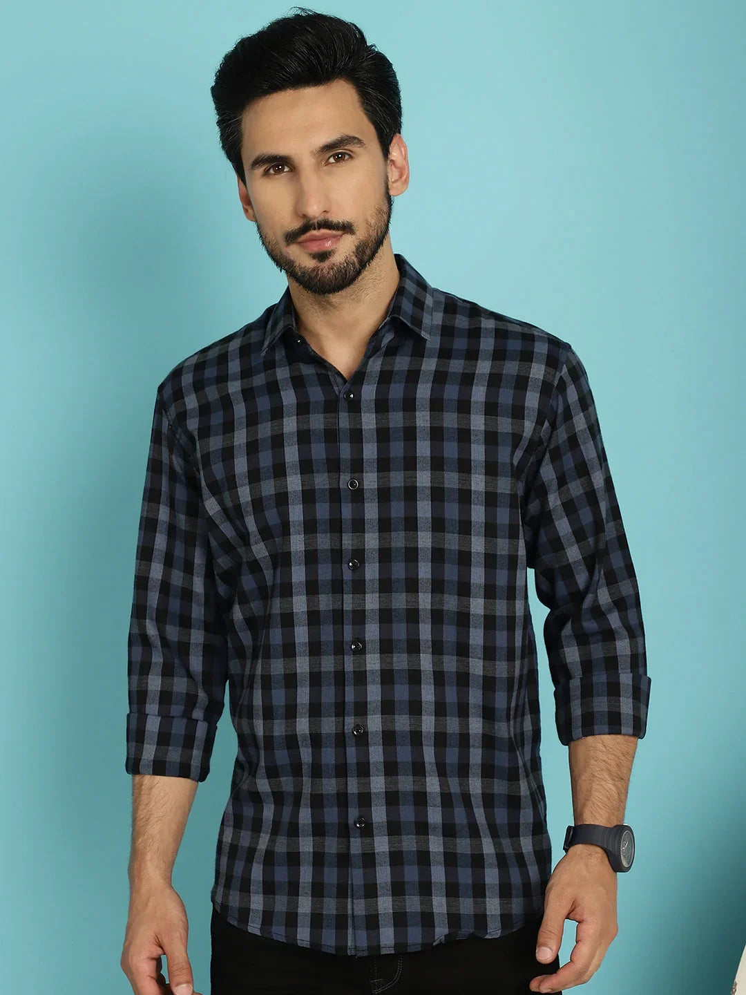 Checked Casual Shirt-Styled Inn