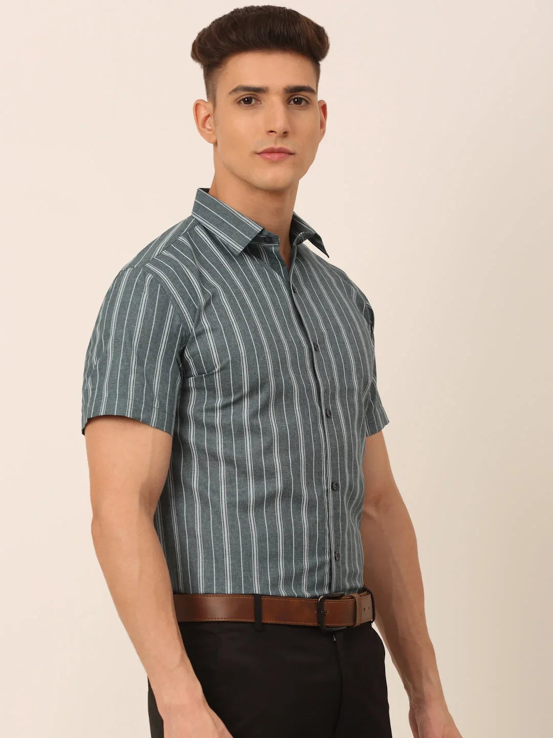 Grey Cotton Solid Shirts for Men | DesiQlo India