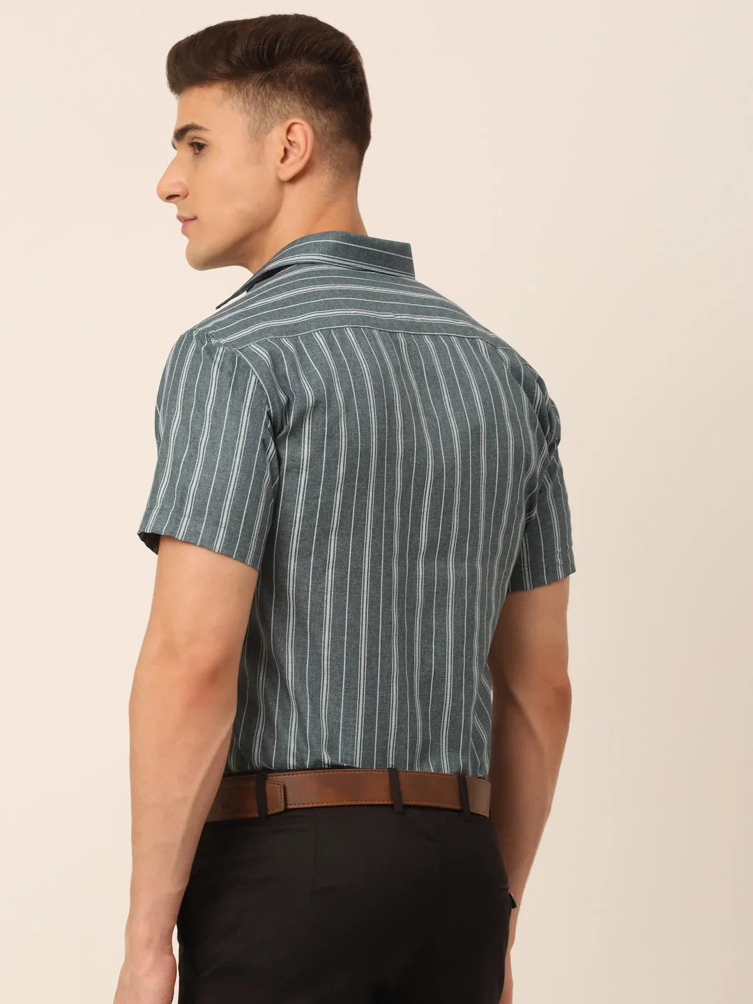 Grey Cotton Solid Shirts for Men | DesiQlo India