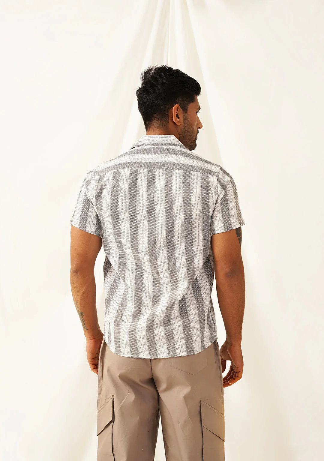 White Cotton Solid Shirts SF_931White | DesiQlo