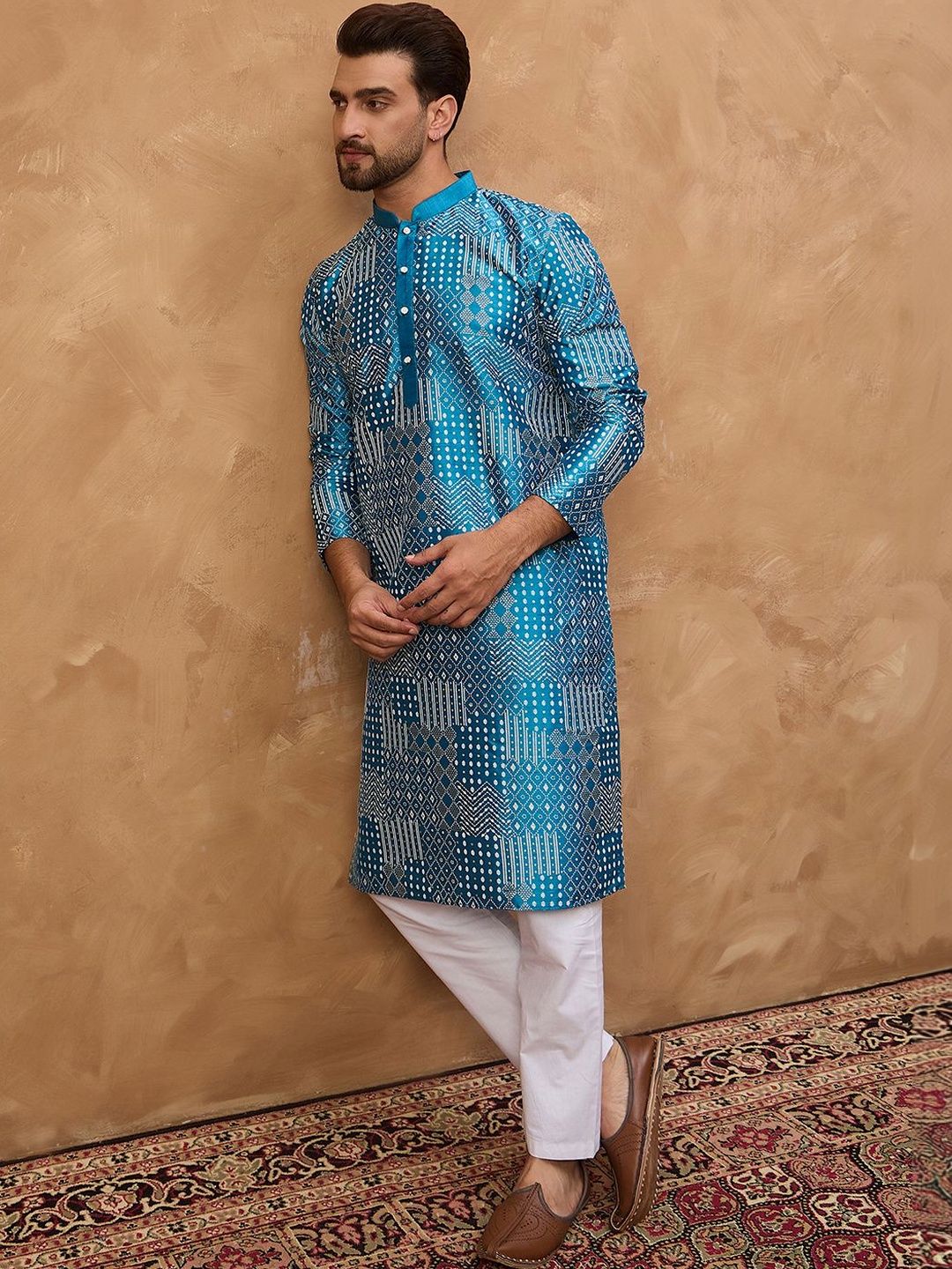 Men Blue Silk Blend Geometric Printed Straight Kurta With Pant Set-MKSET1527