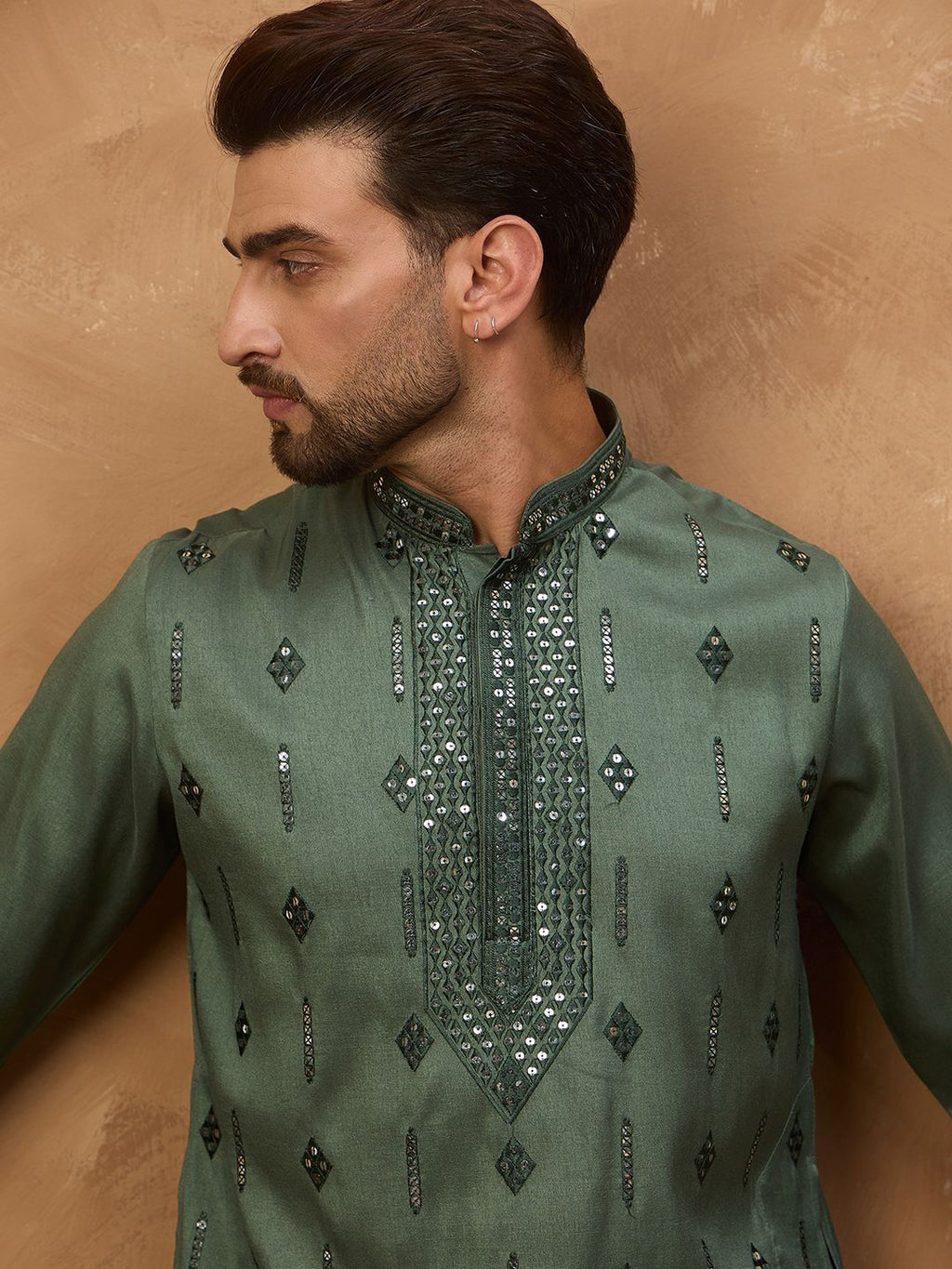 Men Green Silk Blend Geometric Embroidered Straight Kurta With Pant Set-MKSET1517