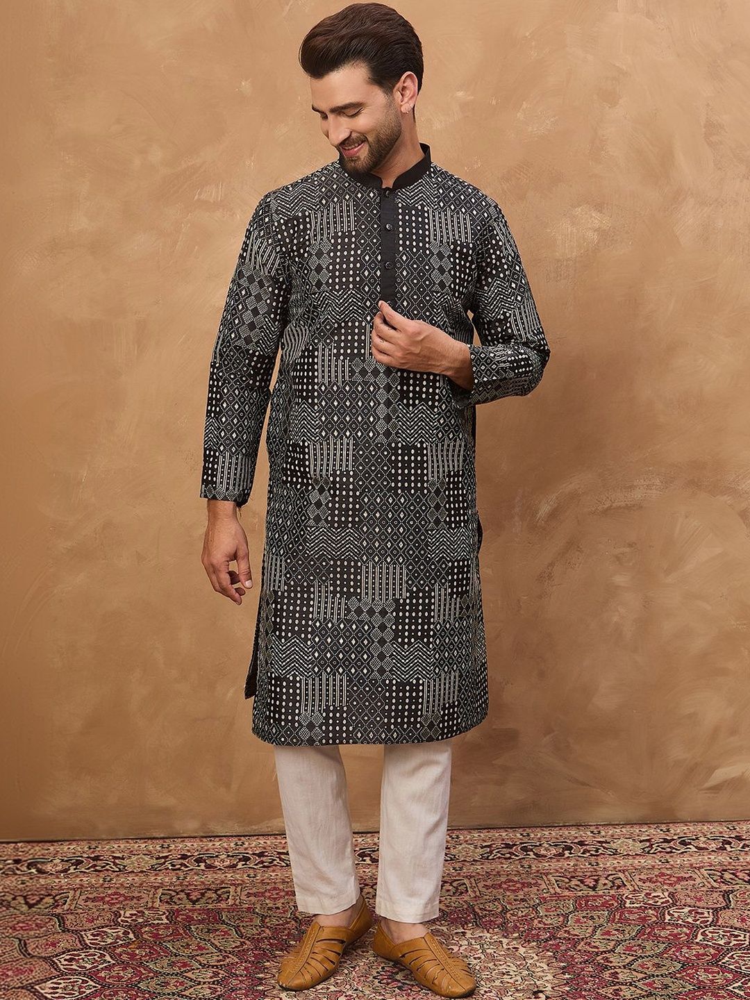 Men Black Silk Blend Geometric Printed Straight Kurta With Pant Set-MKSET1528