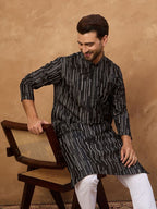 Men Black Silk Blend Geometric Printed Straight Kurta With Pant Set-MKSET1516