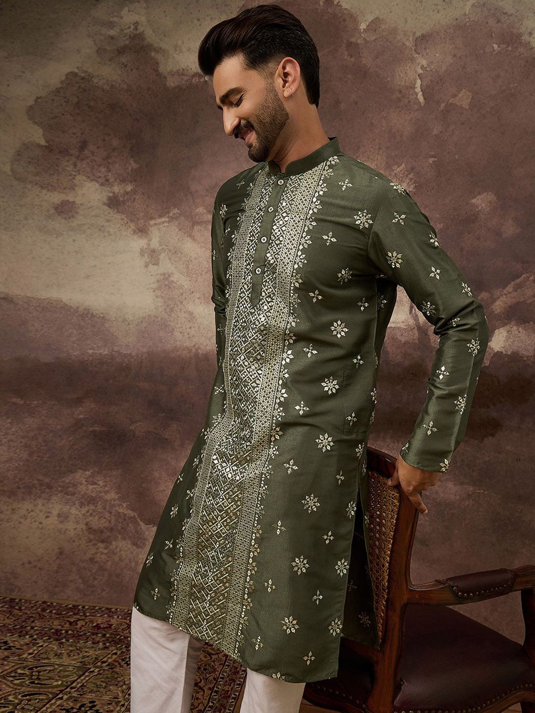 Men Green Silk Blend Solid Embroidered Straight Kurta With Pant Set-MKSET1419